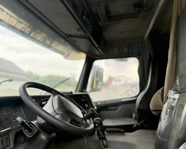 Вольво ФМ 12, объемом двигателя 0 л и пробегом 10 тыс. км за 28000 $, фото 3 на Automoto.ua