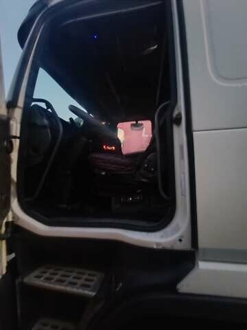 Вольво ФМ 12, объемом двигателя 0 л и пробегом 2 тыс. км за 16000 $, фото 7 на Automoto.ua