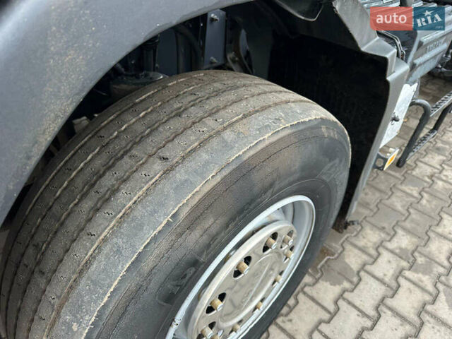 Серый Вольво ФМ 12, объемом двигателя 10.84 л и пробегом 893 тыс. км за 32996 $, фото 8 на Automoto.ua