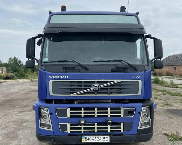 Синий Вольво ФМ 12, объемом двигателя 0 л и пробегом 1 тыс. км за 16000 $, фото 1 на Automoto.ua