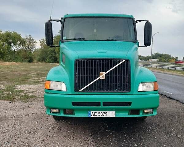 Зелений Вольво ФМ 12, об'ємом двигуна 12.7 л та пробігом 840 тис. км за 10500 $, фото 2 на Automoto.ua