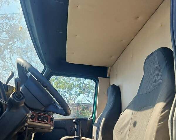 Зелений Вольво ФМ 12, об'ємом двигуна 12.7 л та пробігом 840 тис. км за 10500 $, фото 3 на Automoto.ua