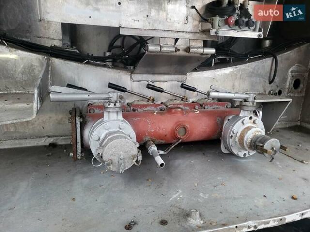 Білий Вольво FM 13, об'ємом двигуна 16.13 л та пробігом 960 тис. км за 36000 $, фото 14 на Automoto.ua