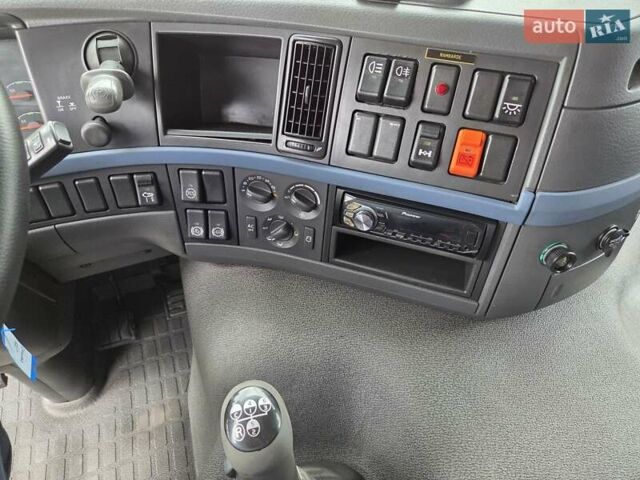 Білий Вольво FM 13, об'ємом двигуна 12.8 л та пробігом 495 тис. км за 45000 $, фото 19 на Automoto.ua