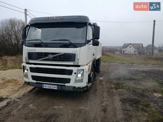 Белый Вольво FM 13, объемом двигателя 9.99 л и пробегом 7 тыс. км за 25000 $, фото 1 на Automoto.ua