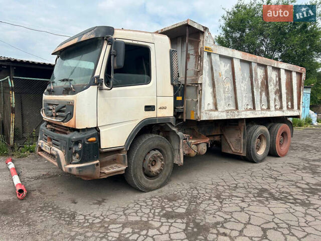 Белый Вольво FM 13, объемом двигателя 12.78 л и пробегом 380 тыс. км за 25000 $, фото 1 на Automoto.ua