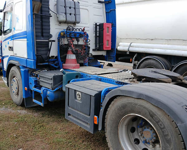 Білий Вольво FM 13, об'ємом двигуна 12.9 л та пробігом 830 тис. км за 9000 $, фото 5 на Automoto.ua