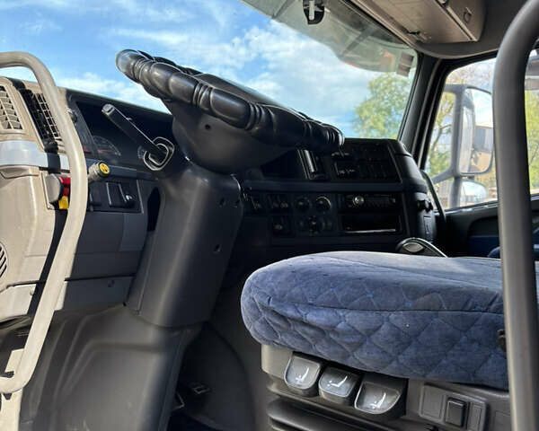 Білий Вольво FM 13, об'ємом двигуна 12.8 л та пробігом 2 тис. км за 15500 $, фото 6 на Automoto.ua