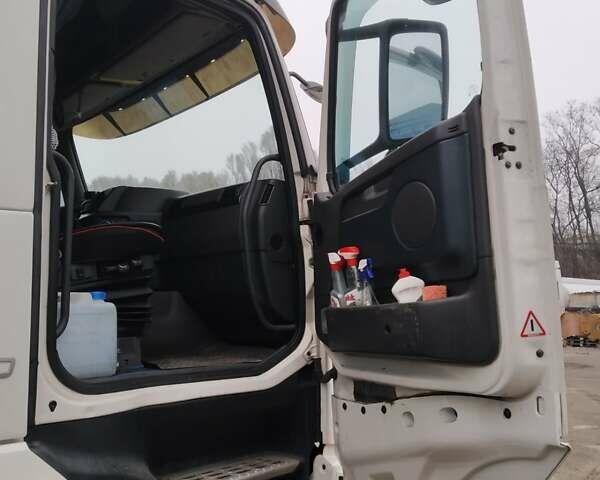 Белый Вольво FM 13, объемом двигателя 12.78 л и пробегом 129 тыс. км за 20500 $, фото 11 на Automoto.ua