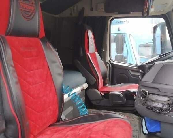 Белый Вольво FM 13, объемом двигателя 12.78 л и пробегом 129 тыс. км за 20500 $, фото 14 на Automoto.ua