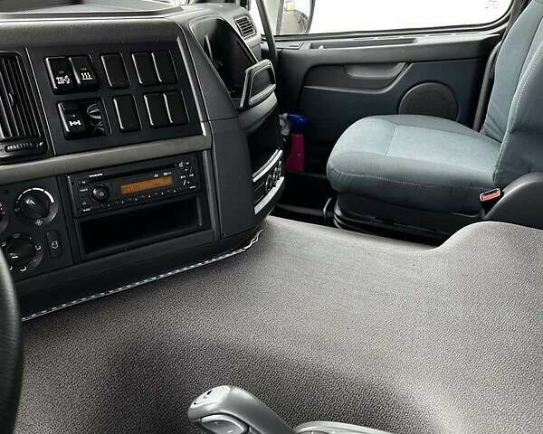 Белый Вольво FM 13, объемом двигателя 11 л и пробегом 900 тыс. км за 20900 $, фото 12 на Automoto.ua