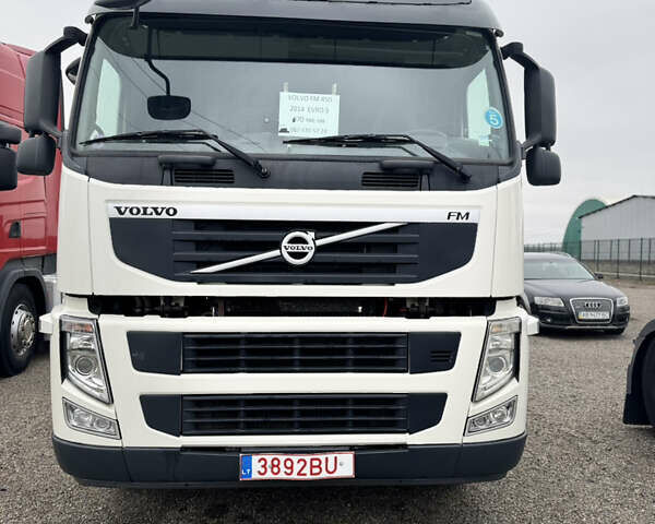 Білий Вольво FM 13, об'ємом двигуна 0 л та пробігом 860 тис. км за 23947 $, фото 2 на Automoto.ua