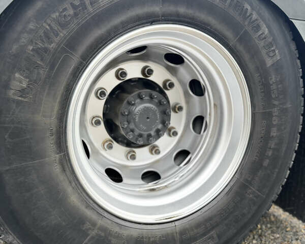Білий Вольво FM 13, об'ємом двигуна 0 л та пробігом 860 тис. км за 23947 $, фото 12 на Automoto.ua