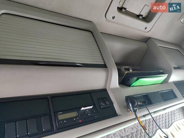 Білий Вольво FM 13, об'ємом двигуна 12.8 л та пробігом 1 тис. км за 15000 $, фото 4 на Automoto.ua
