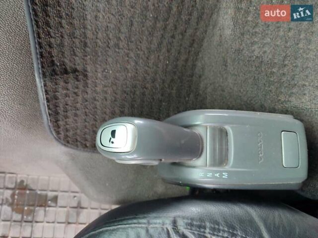 Білий Вольво FM 13, об'ємом двигуна 12.8 л та пробігом 1 тис. км за 15000 $, фото 3 на Automoto.ua