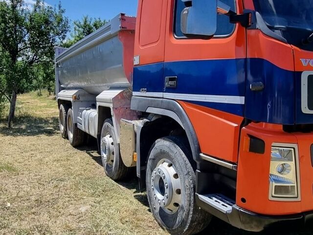Красный Вольво FM 13, объемом двигателя 12.9 л и пробегом 650 тыс. км за 34790 $, фото 1 на Automoto.ua