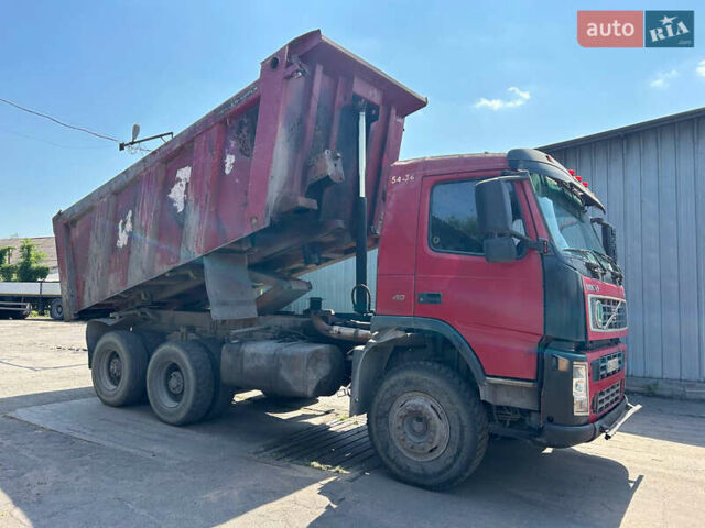 Красный Вольво FM 13, объемом двигателя 12.8 л и пробегом 380 тыс. км за 34000 $, фото 4 на Automoto.ua