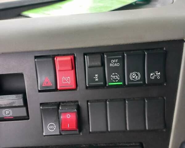 Червоний Вольво FM 13, об'ємом двигуна 10.85 л та пробігом 171 тис. км за 14500 $, фото 15 на Automoto.ua