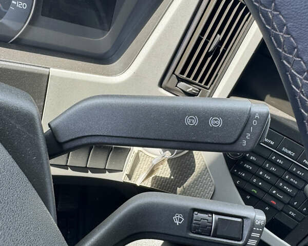 Вольво FM 13, объемом двигателя 10.85 л и пробегом 754 тыс. км за 24000 $, фото 25 на Automoto.ua