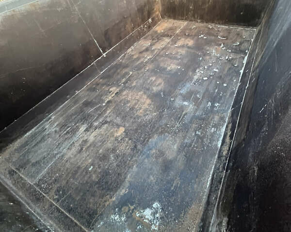 Синий Вольво FM 13, объемом двигателя 12.9 л и пробегом 415 тыс. км за 46000 $, фото 23 на Automoto.ua