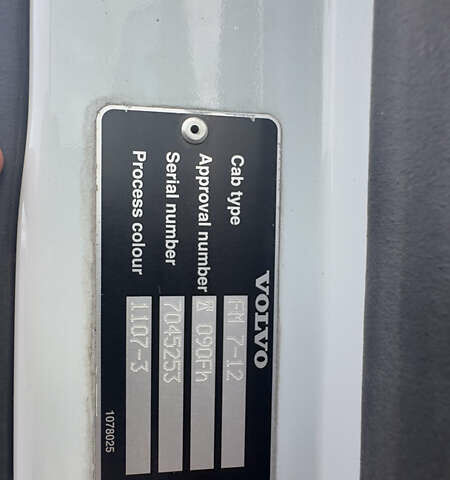 Білий Вольво FM 7, об'ємом двигуна 7.3 л та пробігом 800 тис. км за 31000 $, фото 20 на Automoto.ua