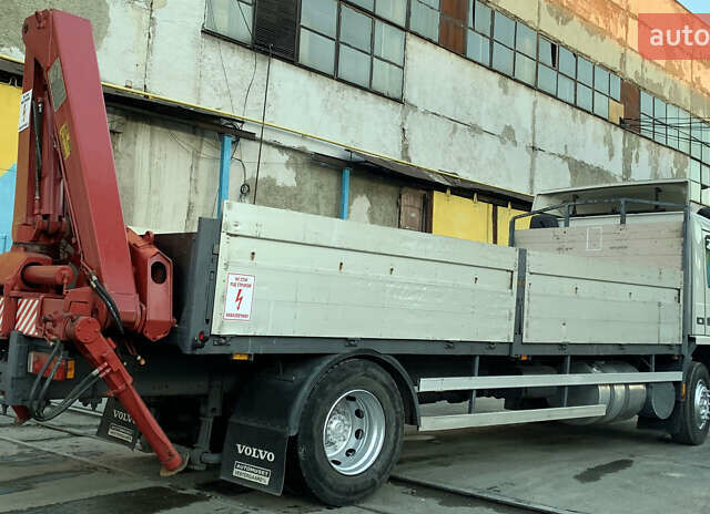 Белый Вольво FM 7, объемом двигателя 6.7 л и пробегом 895 тыс. км за 23000 $, фото 12 на Automoto.ua