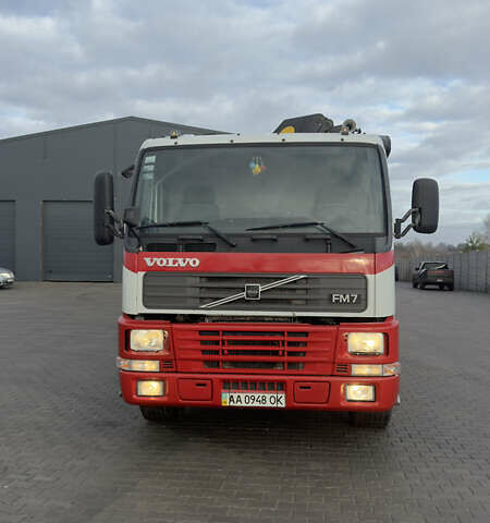 Белый Вольво FM 7, объемом двигателя 7.3 л и пробегом 800 тыс. км за 31000 $, фото 1 на Automoto.ua