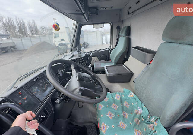 Белый Вольво FM 7, объемом двигателя 7.3 л и пробегом 800 тыс. км за 31000 $, фото 16 на Automoto.ua