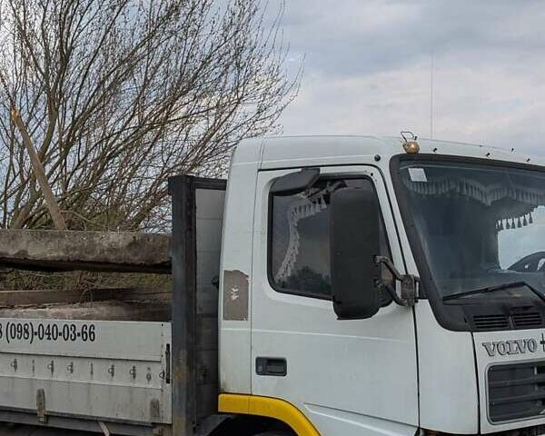 Вольво FM 7, объемом двигателя 7.3 л и пробегом 800 тыс. км за 18000 $, фото 1 на Automoto.ua