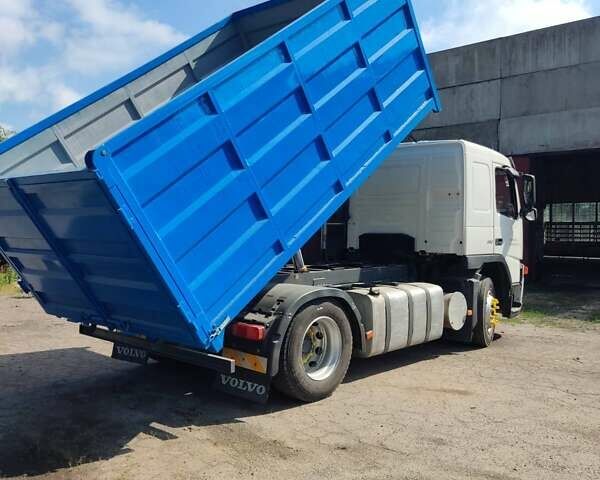 Белый Вольво FM 9, объемом двигателя 9.3 л и пробегом 800 тыс. км за 23400 $, фото 8 на Automoto.ua