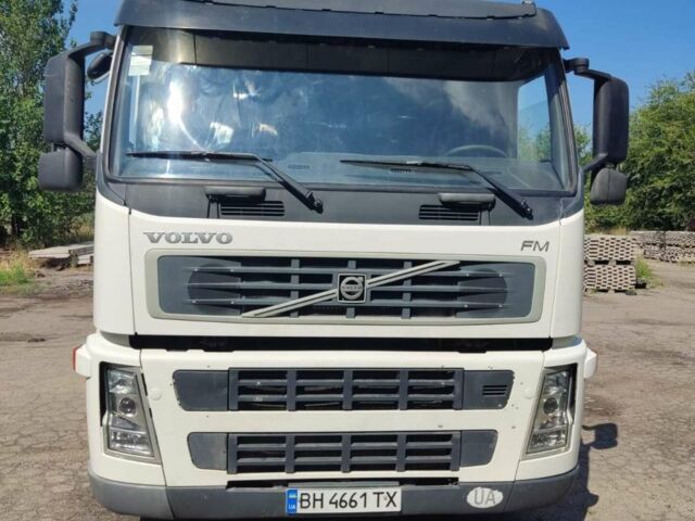 Білий Вольво FM 9, об'ємом двигуна 9.3 л та пробігом 800 тис. км за 21300 $, фото 1 на Automoto.ua
