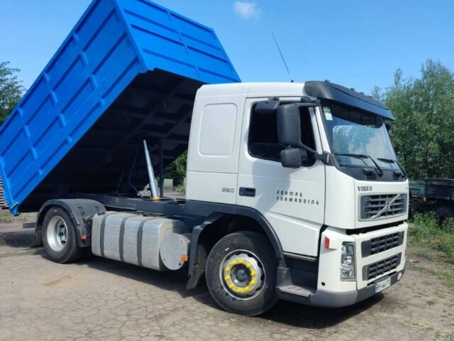 Білий Вольво FM 9, об'ємом двигуна 9.3 л та пробігом 800 тис. км за 21300 $, фото 3 на Automoto.ua