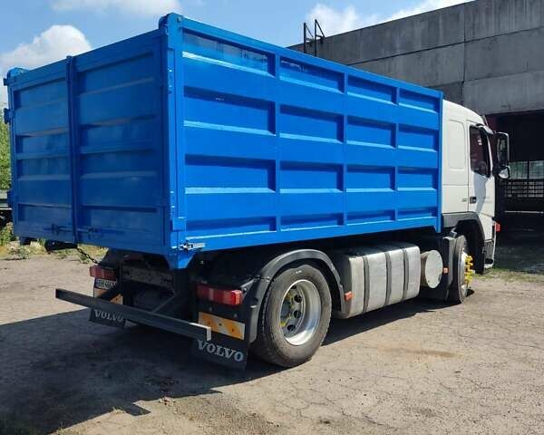 Белый Вольво FM 9, объемом двигателя 9.3 л и пробегом 800 тыс. км за 23400 $, фото 2 на Automoto.ua