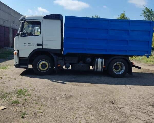 Білий Вольво FM 9, об'ємом двигуна 9.3 л та пробігом 800 тис. км за 22300 $, фото 5 на Automoto.ua