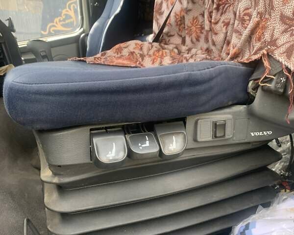 Белый Вольво FM 9, объемом двигателя 9.37 л и пробегом 767 тыс. км за 20300 $, фото 20 на Automoto.ua