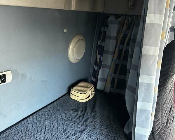 Білий Вольво FM 9, об'ємом двигуна 9.37 л та пробігом 1 тис. км за 40000 $, фото 39 на Automoto.ua