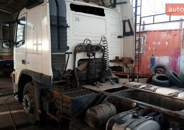 Белый Вольво FM 9, объемом двигателя 9.37 л и пробегом 1 тыс. км за 8000 $, фото 2 на Automoto.ua