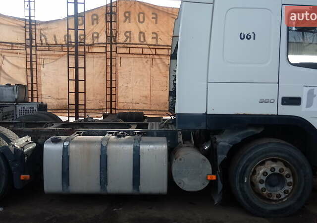 Белый Вольво FM 9, объемом двигателя 9.37 л и пробегом 1 тыс. км за 8000 $, фото 7 на Automoto.ua