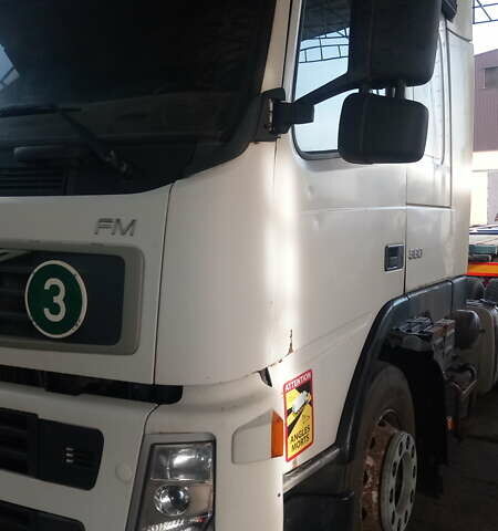 Белый Вольво FM 9, объемом двигателя 9.37 л и пробегом 1 тыс. км за 8000 $, фото 5 на Automoto.ua