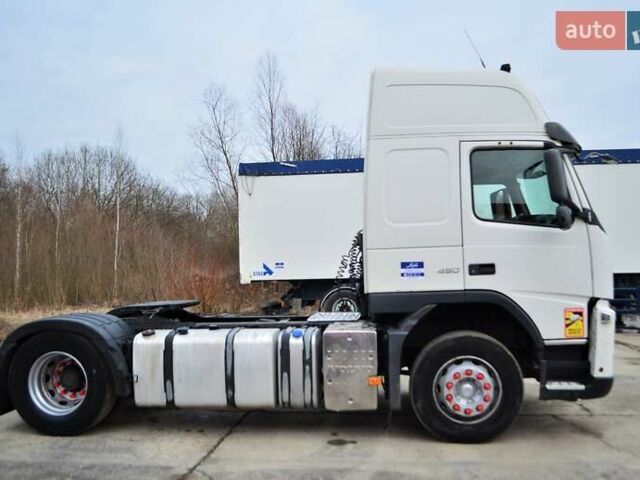 Белый Вольво FM 9, объемом двигателя 10.8 л и пробегом 711 тыс. км за 16558 $, фото 3 на Automoto.ua