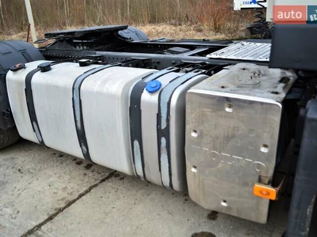 Белый Вольво FM 9, объемом двигателя 10.8 л и пробегом 711 тыс. км за 16558 $, фото 47 на Automoto.ua