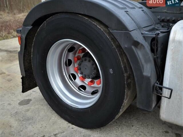 Белый Вольво FM 9, объемом двигателя 10.8 л и пробегом 711 тыс. км за 16558 $, фото 12 на Automoto.ua