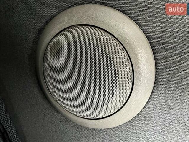 Белый Вольво FM 9, объемом двигателя 10.8 л и пробегом 711 тыс. км за 16558 $, фото 32 на Automoto.ua