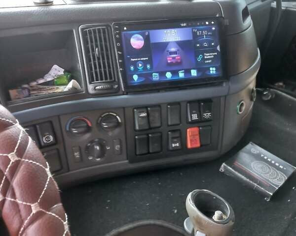 Червоний Вольво FM 9, об'ємом двигуна 12.78 л та пробігом 630 тис. км за 15000 $, фото 16 на Automoto.ua