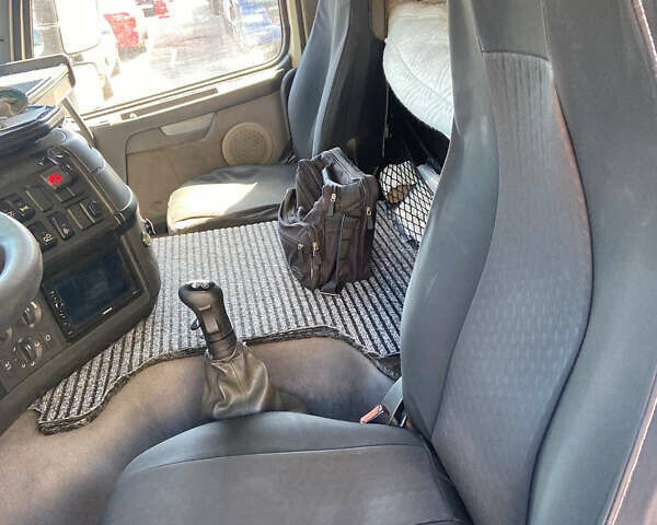Вольво FM 9, об'ємом двигуна 12.1 л та пробігом 140 тис. км за 18999 $, фото 4 на Automoto.ua