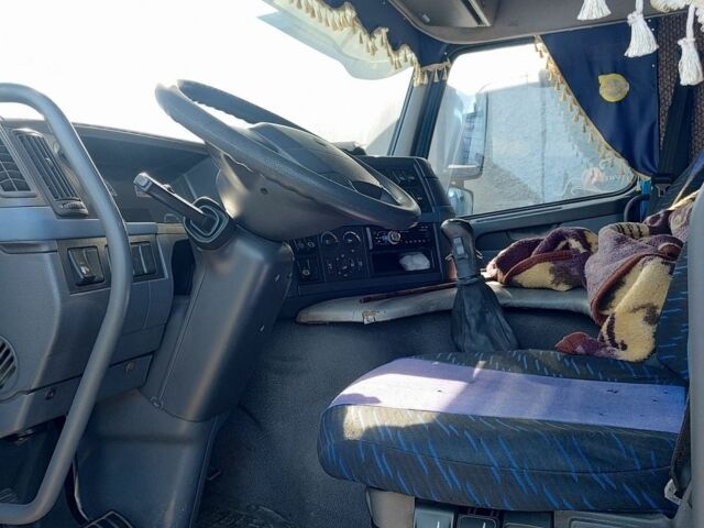 Синий Вольво FM 9, объемом двигателя 9.37 л и пробегом 820 тыс. км за 19500 $, фото 26 на Automoto.ua
