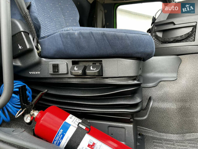 Зелений Вольво FM 9, об'ємом двигуна 10.85 л та пробігом 350 тис. км за 38500 $, фото 32 на Automoto.ua