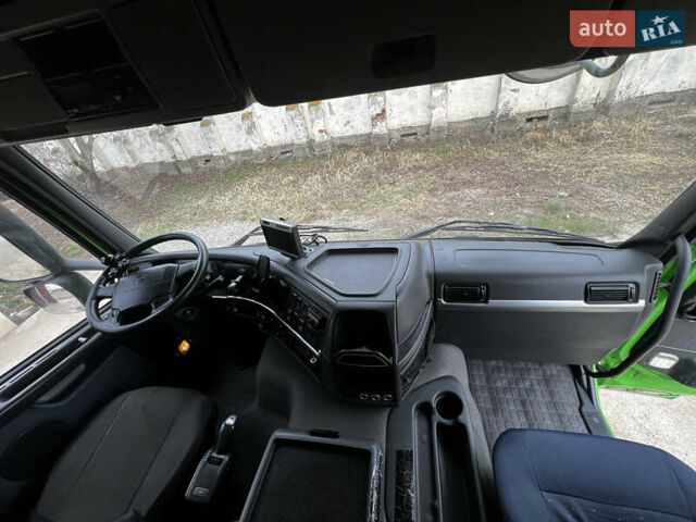 Зелений Вольво FM 9, об'ємом двигуна 10.85 л та пробігом 350 тис. км за 38500 $, фото 31 на Automoto.ua