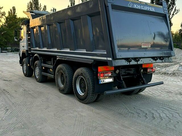 Серый Вольво ФМ, объемом двигателя 12.8 л и пробегом 180 тыс. км за 137000 $, фото 3 на Automoto.ua