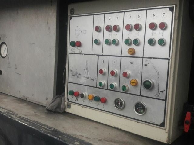 Серый Вольво ФМ, объемом двигателя 0 л и пробегом 14 тыс. км за 75000 $, фото 11 на Automoto.ua